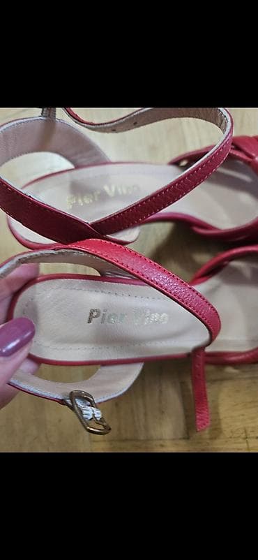 Elegantne ženske sandale sa visokom petom u privlačnoj crvenoj boji na lalafo.rs — 2 Elegantne ženske sandale sa visokom petom u privlačnoj crvenoj boji — 2