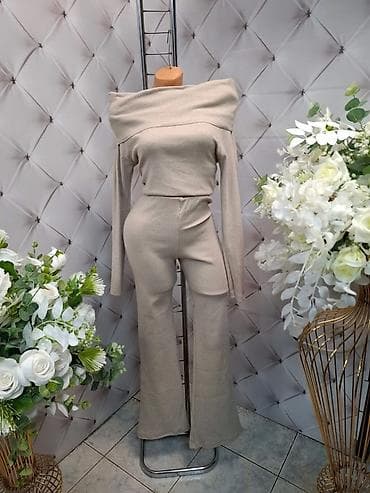 pantalone butiku ali: 💫Ženski komplet –bluza + pantalone sa zvonastim nogavicama
2100 din na lalafo.rs — 2 pantalone butiku ali: 💫Ženski komplet –bluza + pantalone sa zvonastim nogavicama
2100 din — 2