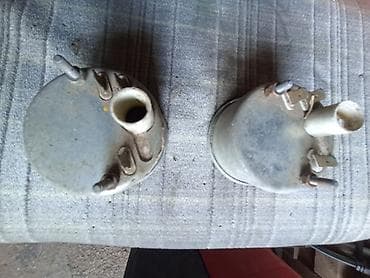 Dva instrumenta sa slike,polovni- ispravni, cena je za oba na lalafo.rs — 2 Dva instrumenta sa slike,polovni- ispravni, cena je za oba — 2