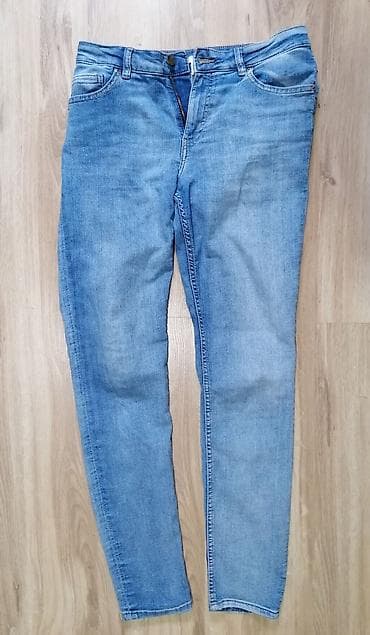 H&M farmerke, veličina 38, svetlo plave, očuvane, bez oštećenja na lalafo.rs H&M farmerke, veličina 38, svetlo plave, očuvane, bez oštećenja