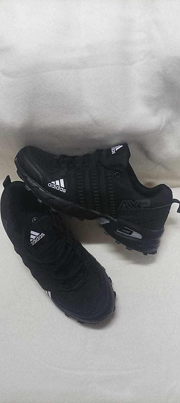 Muska obuća
velicina od 41 do 46 na lalafo.rs — 6 Muska obuća
velicina od 41 do 46 — 6