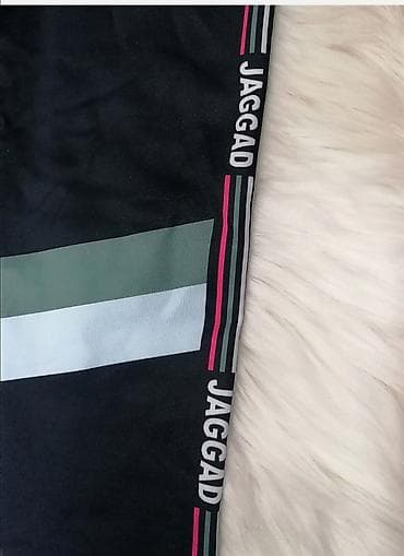 bermude teksas br: Vrhunski komplet Topić i helanke
Likra elastin
Vel S M at lalafo.rs — 3 bermude teksas br: Vrhunski komplet Topić i helanke
Likra elastin
Vel S M — 3