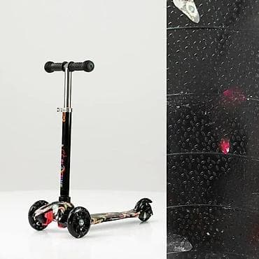 Dečiji trotinet sa 3 točka (dva napred, jedan pozadi) – stabilan model na lalafo.rs Dečiji trotinet sa 3 točka (dva napred, jedan pozadi) – stabilan model