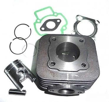 Set cilindar–klip za dvotaktne skutere/mopede. Sadrži: - Cilindar od na lalafo.rs Set cilindar–klip za dvotaktne skutere/mopede. Sadrži: - Cilindar od