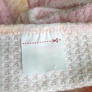 Majica/bluza abercrombie & fitch, vel. 164/13-14 g. Marka na lalafo.rs — 6 Majica/bluza abercrombie & fitch, vel. 164/13-14 g. Marka — 6