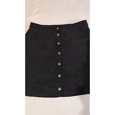 Velur suknja H&M - Model: mini/A-kroja - Boja: crna - Materijal na lalafo.rs — 6 Velur suknja H&M - Model: mini/A-kroja - Boja: crna - Materijal — 6