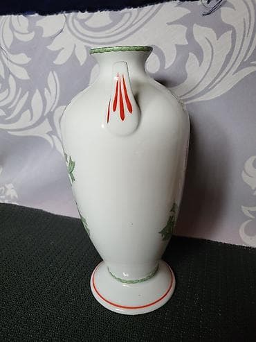 Vaza nova Hollohaza Madjarska 70te. Sve na vazi odsjaj od svetla na lalafo.rs — 5 Vaza nova Hollohaza Madjarska 70te. Sve na vazi odsjaj od svetla — 5