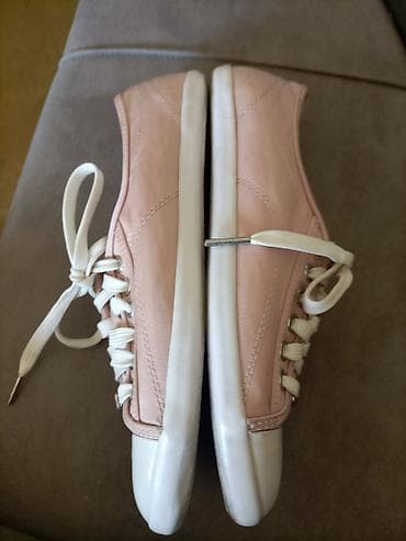 MK patike u odličnom stanju 1000 at lalafo.rs — 6 MK patike u odličnom stanju 1000 — 6