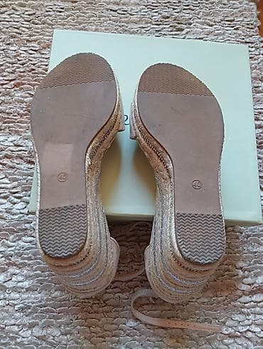 Nove sandale, br. 40 Gazište 25 - 25,5 cm na lalafo.rs — 7 Nove sandale, br. 40 Gazište 25 - 25,5 cm — 7