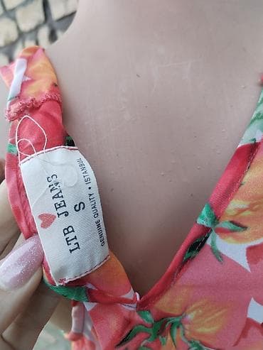 Paradajzici majica – veličina S - Ženska letnja majica bez rukava - na lalafo.rs — 5 Paradajzici majica – veličina S - Ženska letnja majica bez rukava - — 5