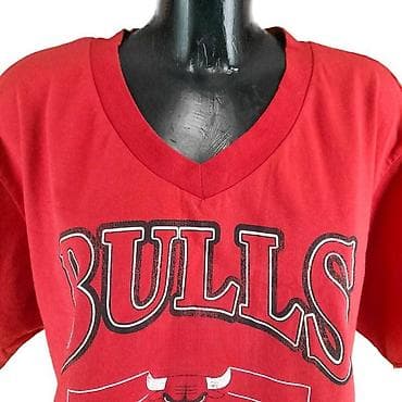 Majica/krop nba, vel. M/38-40, chicago bulls marka: nba veličina na lalafo.rs — 3 Majica/krop nba, vel. M/38-40, chicago bulls marka: nba veličina — 3