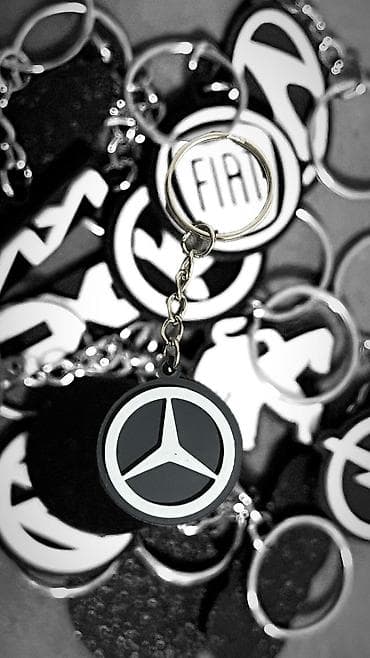 Privesci za ključeve – automobilski brendovi - Motiv: Škoda, Renault na lalafo.rs — 3 Privesci za ključeve – automobilski brendovi - Motiv: Škoda, Renault — 3