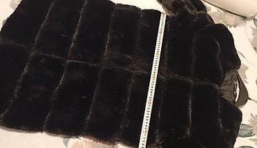 Crna raskošna ženska bunda od veštačkog krzna . Samo par puta nosena u na lalafo.rs — 4 Crna raskošna ženska bunda od veštačkog krzna . Samo par puta nosena u — 4