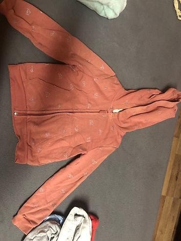 Lot dukseva i kardigana za devojčice - Crveni kardigan s dugmadima na lalafo.rs — 4 Lot dukseva i kardigana za devojčice - Crveni kardigan s dugmadima — 4