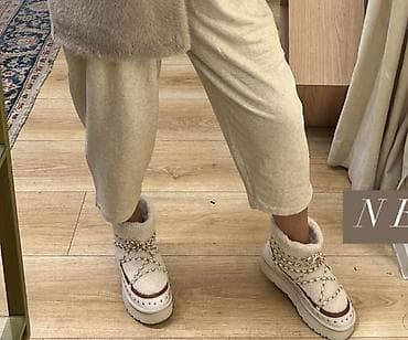 Ugg obuća 38, bоја - Bela na lalafo.rs — 6 Ugg obuća 38, bоја - Bela — 6