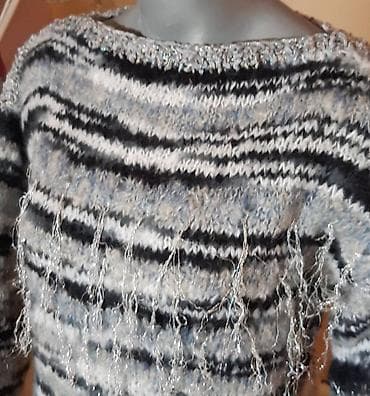 Pleten džemper sa šljokičastim detaljima - Boje: siva, crna i bela u at lalafo.rs — 3 Pleten džemper sa šljokičastim detaljima - Boje: siva, crna i bela u — 3