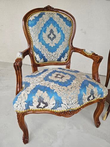 Stilske garniture: Set salonskih komada u klasičnom stilu: dve fotelje i okrugli pomoćni na lalafo.rs — 2 Stilske garniture: Set salonskih komada u klasičnom stilu: dve fotelje i okrugli pomoćni — 2