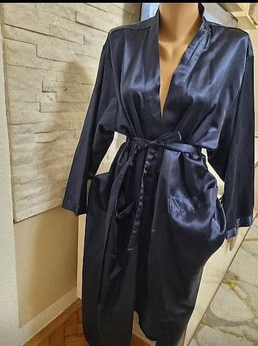 Bathrobes: Svileni kimono Kao nov svileni crni kimono vel.L/XL poluobim/pazuh at lalafo.rs — 1 Bathrobes: Svileni kimono Kao nov svileni crni kimono vel.L/XL poluobim/pazuh — 1