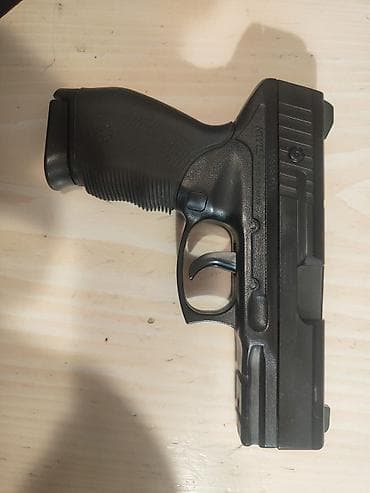 Airsoft pištolj + BB kuglice - Tip: airsoft/softair pištolj replika - na lalafo.rs Airsoft pištolj + BB kuglice - Tip: airsoft/softair pištolj replika -