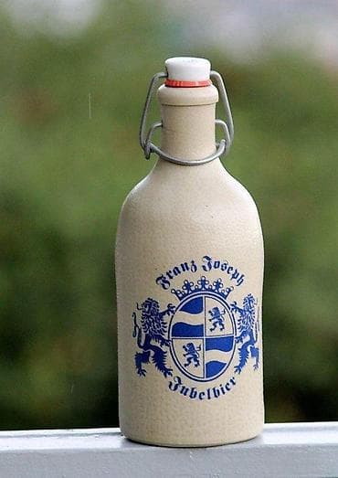 Franz Joseph Jubelbier keramička boca. Jubilarna keramička boca za at lalafo.rs — 7 Franz Joseph Jubelbier keramička boca. Jubilarna keramička boca za — 7