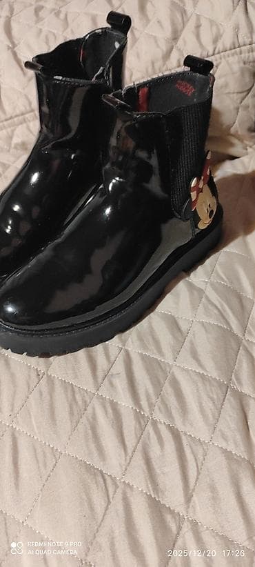 Dečje lakovane čizmice – crne, sa motivima Mickey/Minnie Mous na lalafo.rs — 3 Dečje lakovane čizmice – crne, sa motivima Mickey/Minnie Mous — 3