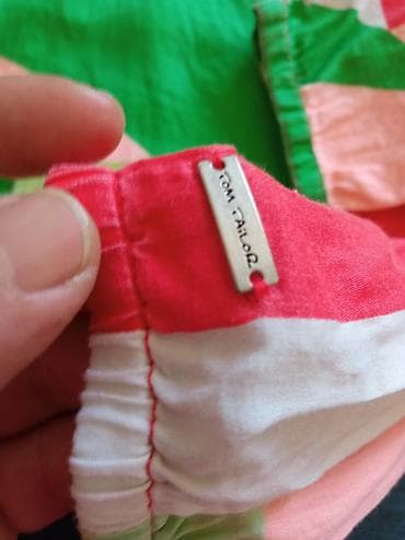 zenske original guess: Tom Tailor original lagana letnja košulja odgovara S/M na lalafo.rs — 3 zenske original guess: Tom Tailor original lagana letnja košulja odgovara S/M — 3