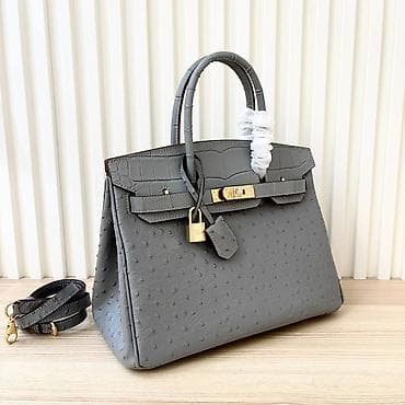 Siva ženska torba sa ručkama i odvojivim dugim kaišem. Model sa na lalafo.rs — 3 Siva ženska torba sa ručkama i odvojivim dugim kaišem. Model sa — 3