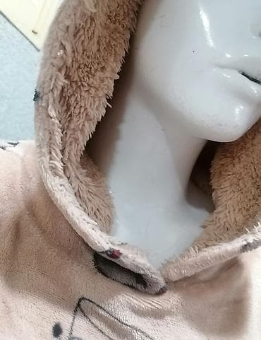 Oversized kućna tunika/džemper-haljina sa kapuljačom - Materijal na lalafo.rs — 5 Oversized kućna tunika/džemper-haljina sa kapuljačom - Materijal — 5