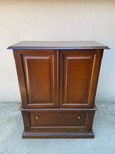 Antique Dressers: Stilska komoda / bar za piće - ODLIČNO OČUVANO - MOGUĆ PREVOZ U at lalafo.rs — 10 Antique Dressers: Stilska komoda / bar za piće - ODLIČNO OČUVANO - MOGUĆ PREVOZ U — 10