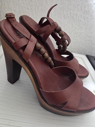 UGG sandale br.39 nove donete iz inostranstva na lalafo.rs — 5 UGG sandale br.39 nove donete iz inostranstva — 5