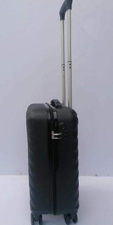 Travel suitcases and bags: Tvrdi kofer na točkiće – kabinski format - Materijal: čvrsta at lalafo.rs — 9 Travel suitcases and bags: Tvrdi kofer na točkiće – kabinski format - Materijal: čvrsta — 9