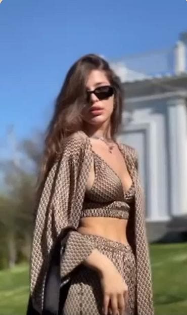 prsluk jaknica mango u: Komplet 3 u 1
Cena 3100
Uni vel.
V25 na lalafo.rs — 1 prsluk jaknica mango u: Komplet 3 u 1
Cena 3100
Uni vel.
V25 — 1