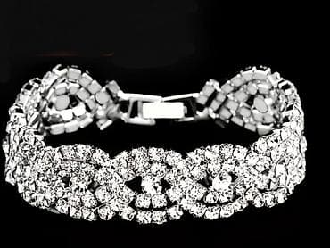 PRELEPA KVALITETNA ELEGANTNA NARUKVICA OD LEGURA CINKA. SA CIRKONIMA na lalafo.rs — 1 PRELEPA KVALITETNA ELEGANTNA NARUKVICA OD LEGURA CINKA. SA CIRKONIMA — 1