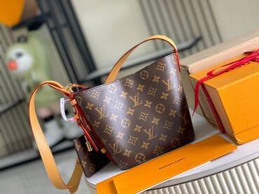 Torba za rame, Louis Vuitton, Materijal: Koža na lalafo.rs Torba za rame, Louis Vuitton, Materijal: Koža