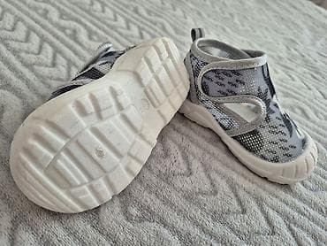 Dečje sandale/patike za bebe – siva/bela kombinacija Veličina 21-22 - na lalafo.rs — 9 Dečje sandale/patike za bebe – siva/bela kombinacija Veličina 21-22 - — 9