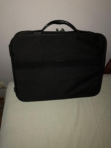 Poslovna torba malo korišćena, u dobrom stanju. Ima puno pregrada i na lalafo.rs — 10 Poslovna torba malo korišćena, u dobrom stanju. Ima puno pregrada i — 10