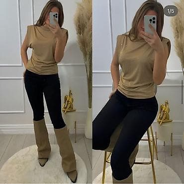 💫Ženska bezrukavna bluzica sa šljokicama
1800 din uni velicina na lalafo.rs — 2 💫Ženska bezrukavna bluzica sa šljokicama
1800 din uni velicina — 2