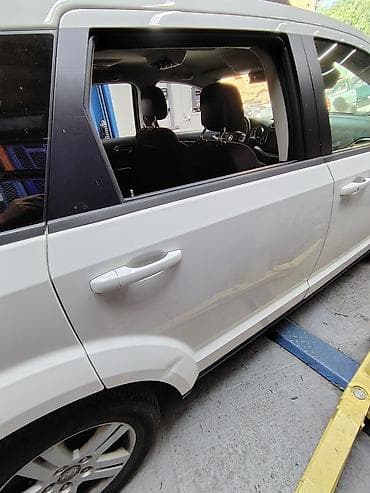 Fiat Freemont zadnja desna vrata bela boja na lalafo.rs Fiat Freemont zadnja desna vrata bela boja