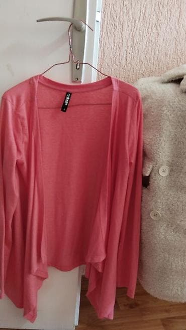 Ženski lagani kardigan u roze boji. Otvoren model bez kopčanja, sa na lalafo.rs — 1 Ženski lagani kardigan u roze boji. Otvoren model bez kopčanja, sa — 1