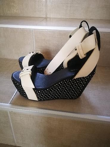 Ženske sandale na punu petu – Diesel - Brend: Diesel (logo na ulošku) na lalafo.rs — 1 Ženske sandale na punu petu – Diesel - Brend: Diesel (logo na ulošku) — 1