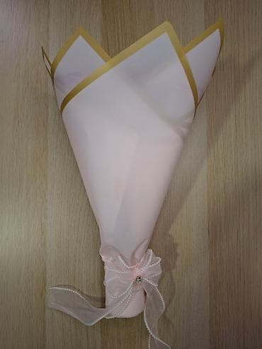 Elegantni buket sa ružama od pene – fuksija, sa sjajem - Materijal na lalafo.rs — 3 Elegantni buket sa ružama od pene – fuksija, sa sjajem - Materijal — 3