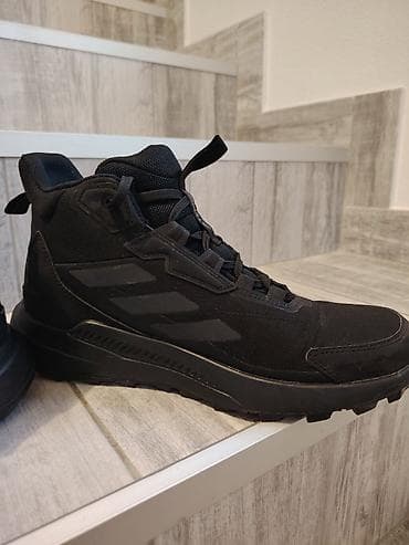 Adidas Terrex trail cipele broj 42 Skoro nove, dva puta obuvene na lalafo.rs — 3 Adidas Terrex trail cipele broj 42 Skoro nove, dva puta obuvene — 3