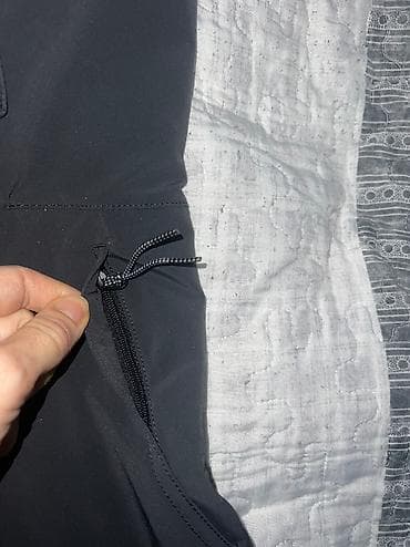 Nike Kids ACG Storm-Fit Puddle Overall Bib Pants vel. L (147-158) NOVO na lalafo.rs — 9 Nike Kids ACG Storm-Fit Puddle Overall Bib Pants vel. L (147-158) NOVO — 9