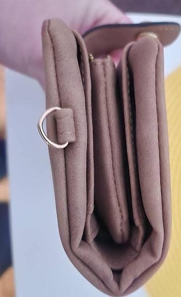 NOV kožni novčanik camel boje, dimenzija 14cm visina 9,5 cm širina kad na lalafo.rs — 3 NOV kožni novčanik camel boje, dimenzija 14cm visina 9,5 cm širina kad — 3