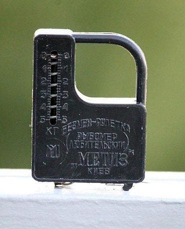 Antiques: Ribomer, metar i dinamometar za ribu \"Kijev\"". Ribomer. Dinamometar at lalafo.rs — 2 Antiques: Ribomer, metar i dinamometar za ribu \"Kijev\"". Ribomer. Dinamometar — 2