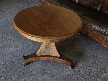 Dressers: Okrugli drveni sto – klasičan dizajn - Materijal: masivno drvo sa at lalafo.rs — 1 Dressers: Okrugli drveni sto – klasičan dizajn - Materijal: masivno drvo sa — 1