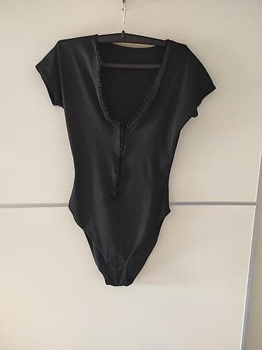 Kupaci jednodelni odgovara za M na lalafo.rs Kupaci jednodelni odgovara za M