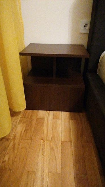 Noćni Ormarić 12 Materijal: Noćni ormarić izrađen je od univera na lalafo.rs Noćni Ormarić 12 Materijal: Noćni ormarić izrađen je od univera