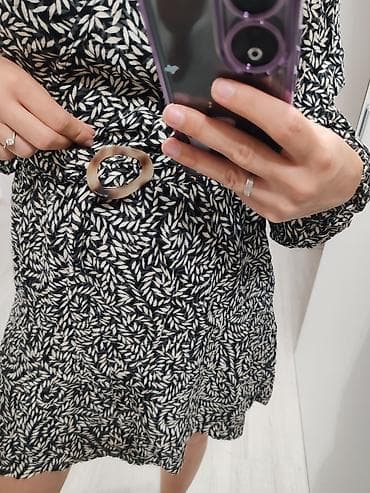 Leprsava mini crno-siva haljina Velicina M H&M Dimenzije na lalafo.rs — 3 Leprsava mini crno-siva haljina Velicina M H&M Dimenzije — 3