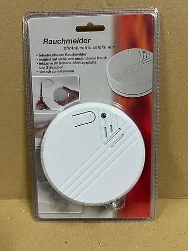 Fotoelektrični detektor dima – Rauchmelder Opis: - Fotoelektrični na lalafo.rs Fotoelektrični detektor dima – Rauchmelder Opis: - Fotoelektrični